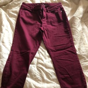 White House Black Market burgundy jegging ankle pants